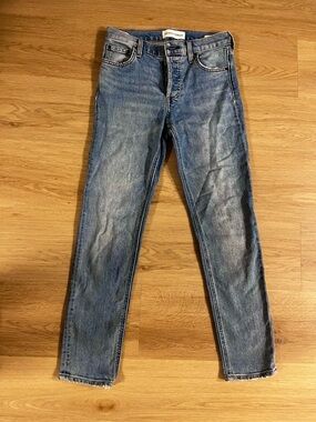 Aritzia Jeans (Denim Forum) - Yoko Mid Rise Slim 28L